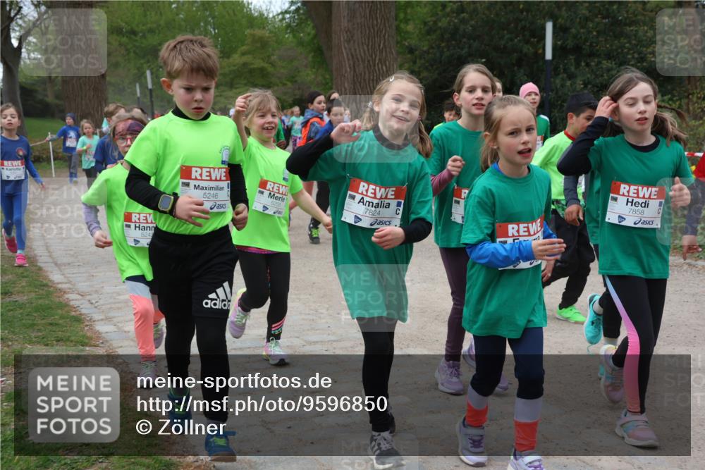 25.04.2026 - Das Zehntel Zöllner http://msf.ph/oto/9596850 25.04.2026 10:47:07 Laufen 5242, 5246, 5253, 7824, 7858 meine-sportfotos.de