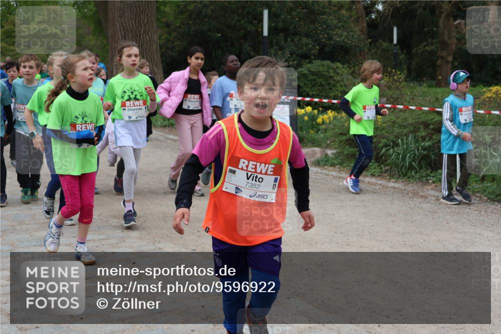 25.04.2026 - Das Zehntel Zöllner http://msf.ph/oto/9596922 25.04.2026 10:47:24 Laufen 7287, 7352 meine-sportfotos.de
