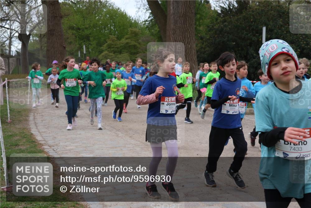 25.04.2026 - Das Zehntel Zöllner http://msf.ph/oto/9596930 25.04.2026 10:47:27 Laufen 5334, 5356, 10, 7433 meine-sportfotos.de