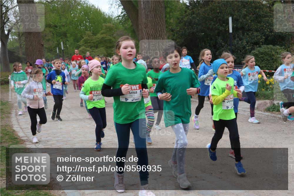 25.04.2026 - Das Zehntel Zöllner http://msf.ph/oto/9596935 25.04.2026 10:47:29 Laufen 7018, 7871, 7031 meine-sportfotos.de