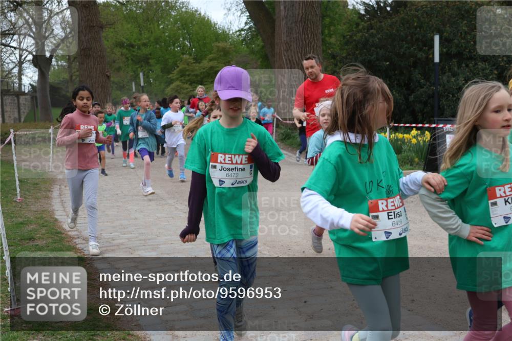 25.04.2026 - Das Zehntel Zöllner http://msf.ph/oto/9596953 25.04.2026 10:47:34 Laufen 6472, 6459, 10124 meine-sportfotos.de