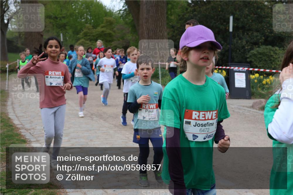 25.04.2026 - Das Zehntel Zöllner http://msf.ph/oto/9596957 25.04.2026 10:47:35 Laufen 6241, 7569, 6472 meine-sportfotos.de