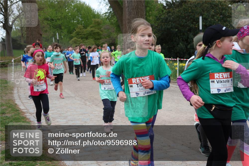 25.04.2026 - Das Zehntel Zöllner http://msf.ph/oto/9596988 25.04.2026 10:47:42 Laufen 597, 5979, 646, 7852 meine-sportfotos.de