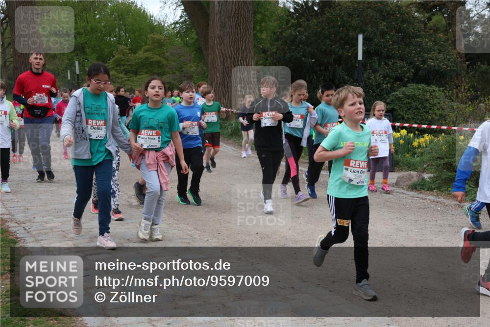 25.04.2026 - Das Zehntel Zöllner http://msf.ph/oto/9597009 25.04.2026 10:47:47 Laufen 5871, 5873, 5989 meine-sportfotos.de