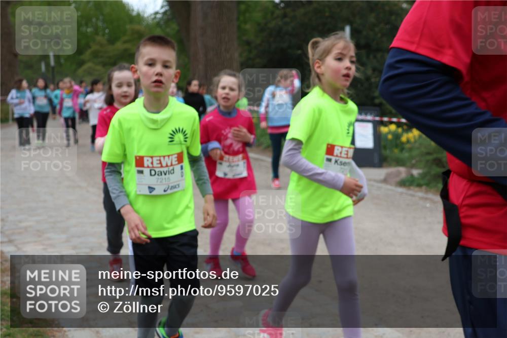 25.04.2026 - Das Zehntel Zöllner http://msf.ph/oto/9597025 25.04.2026 10:47:51 Laufen 7215 meine-sportfotos.de