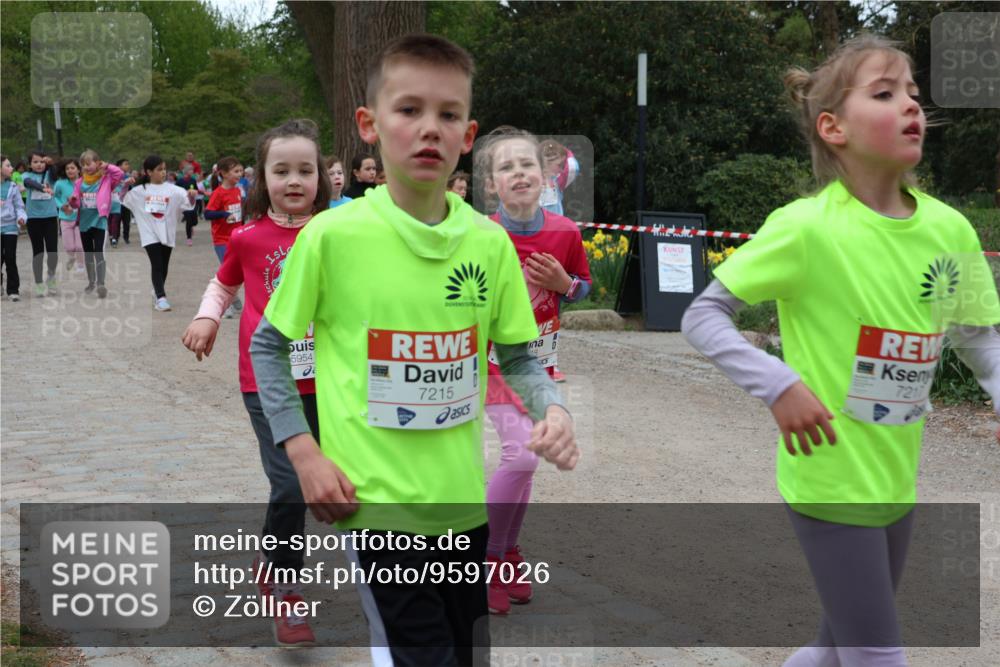 25.04.2026 - Das Zehntel Zöllner http://msf.ph/oto/9597026 25.04.2026 10:47:51 Laufen 5954, 7215, 18, 7217 meine-sportfotos.de