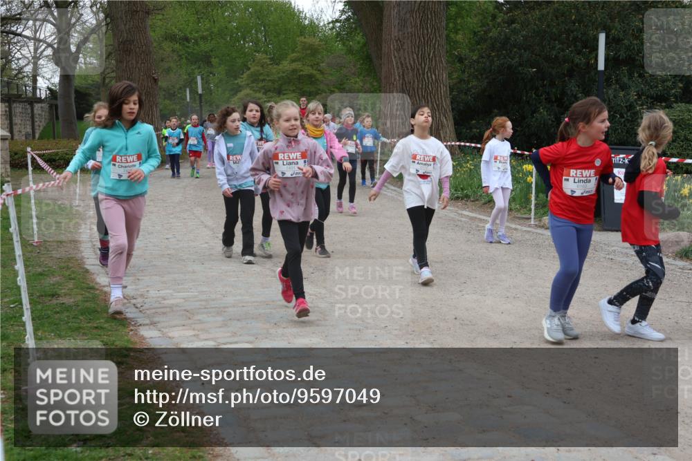 25.04.2026 - Das Zehntel Zöllner http://msf.ph/oto/9597049 25.04.2026 10:47:56 Laufen 7431, 6163 meine-sportfotos.de