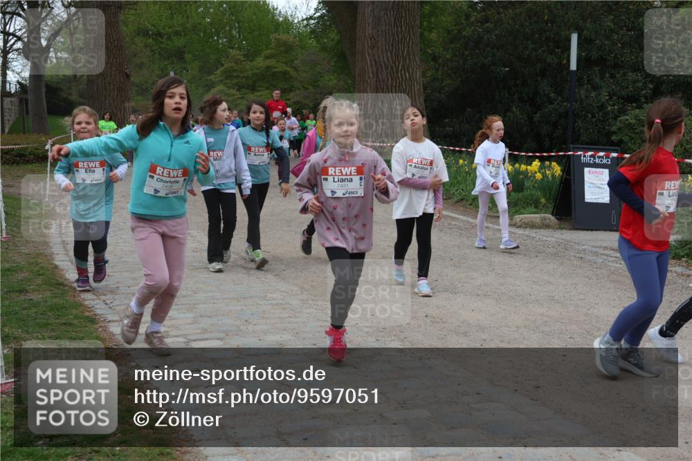 25.04.2026 - Das Zehntel Zöllner http://msf.ph/oto/9597051 25.04.2026 10:47:56 Laufen 7438, 7431 meine-sportfotos.de