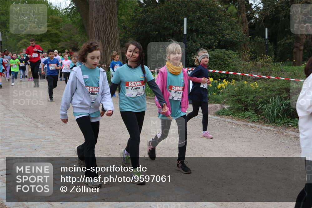 25.04.2026 - Das Zehntel Zöllner http://msf.ph/oto/9597061 25.04.2026 10:47:59 Laufen 503, 7558, 7519, 2 meine-sportfotos.de