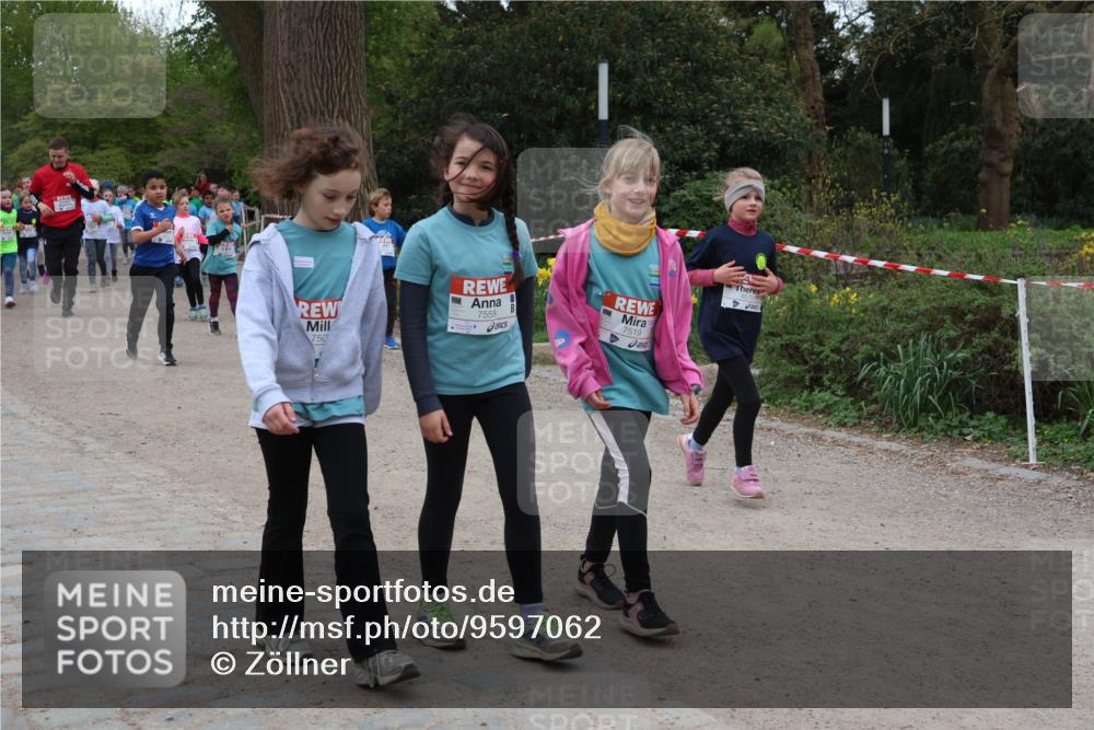 25.04.2026 - Das Zehntel Zöllner http://msf.ph/oto/9597062 25.04.2026 10:47:59 Laufen 750, 7558, 7519 meine-sportfotos.de