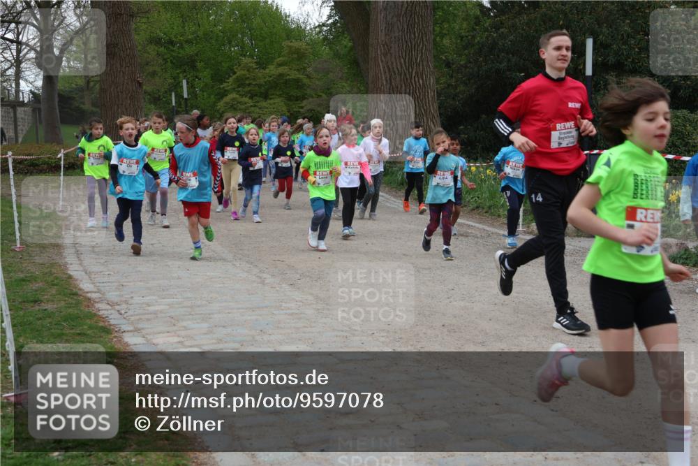 25.04.2026 - Das Zehntel Zöllner http://msf.ph/oto/9597078 25.04.2026 10:48:03 Laufen 14 meine-sportfotos.de