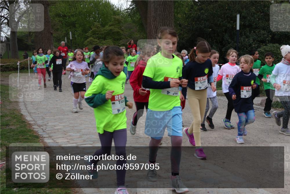 25.04.2026 - Das Zehntel Zöllner http://msf.ph/oto/9597095 25.04.2026 10:48:07 Laufen 7213, 7210, 660 meine-sportfotos.de