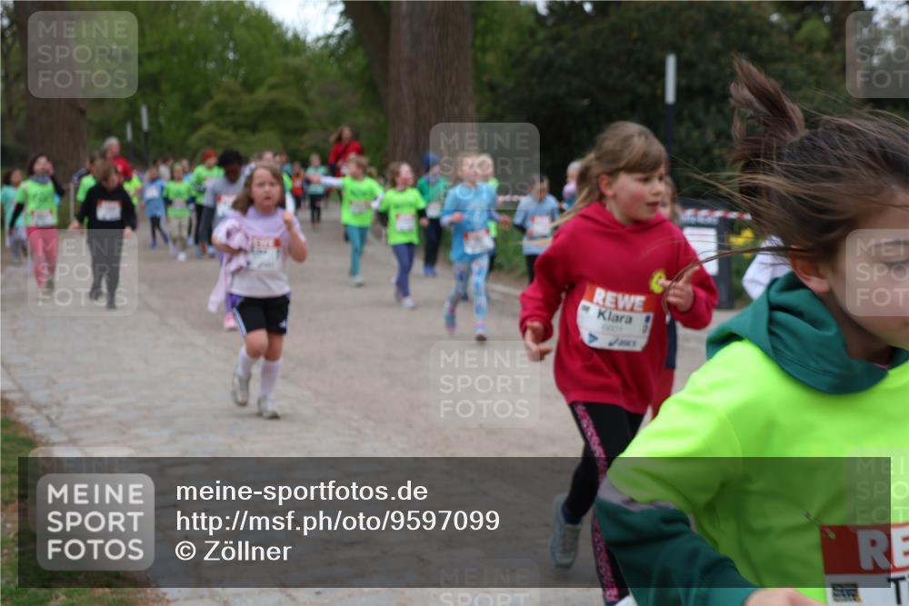 25.04.2026 - Das Zehntel Zöllner http://msf.ph/oto/9597099 25.04.2026 10:48:08 Laufen 6601 meine-sportfotos.de