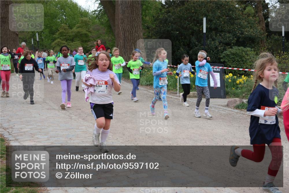 25.04.2026 - Das Zehntel Zöllner http://msf.ph/oto/9597102 25.04.2026 10:48:09 Laufen 8001, 6566, 3 meine-sportfotos.de