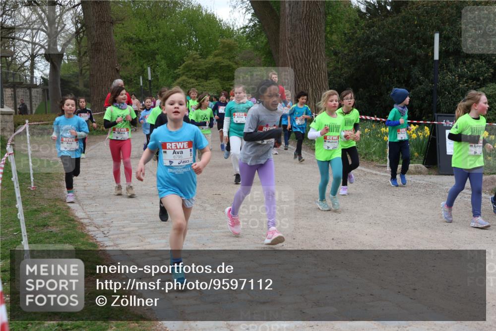 25.04.2026 - Das Zehntel Zöllner http://msf.ph/oto/9597112 25.04.2026 10:48:11 Laufen 6795 meine-sportfotos.de