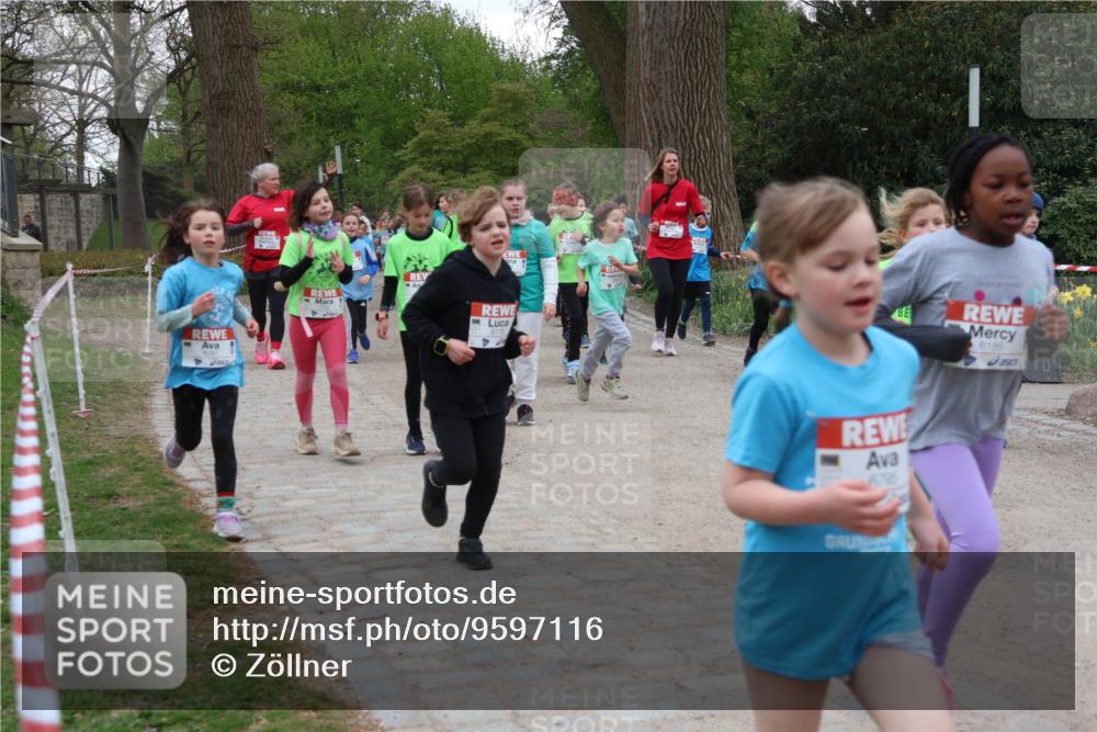 25.04.2026 - Das Zehntel Zöllner http://msf.ph/oto/9597116 25.04.2026 10:48:12 Laufen 6178, 6185 meine-sportfotos.de