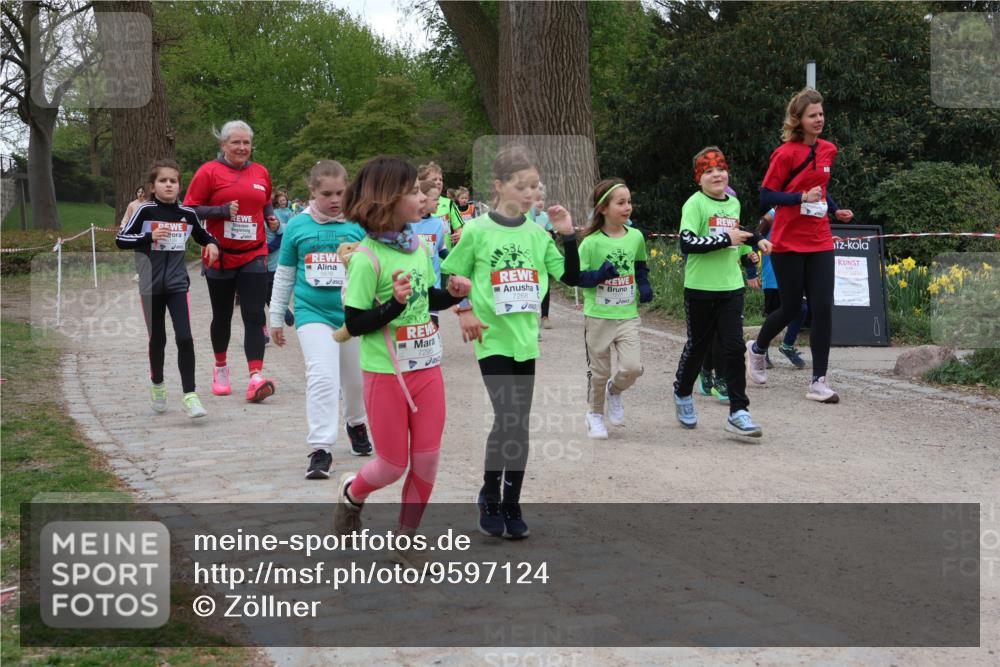 25.04.2026 - Das Zehntel Zöllner http://msf.ph/oto/9597124 25.04.2026 10:48:14 Laufen 7295, 7268 meine-sportfotos.de