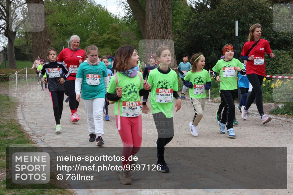 25.04.2026 - Das Zehntel Zöllner http://msf.ph/oto/9597126 25.04.2026 10:48:14 Laufen 7295, 7268 meine-sportfotos.de