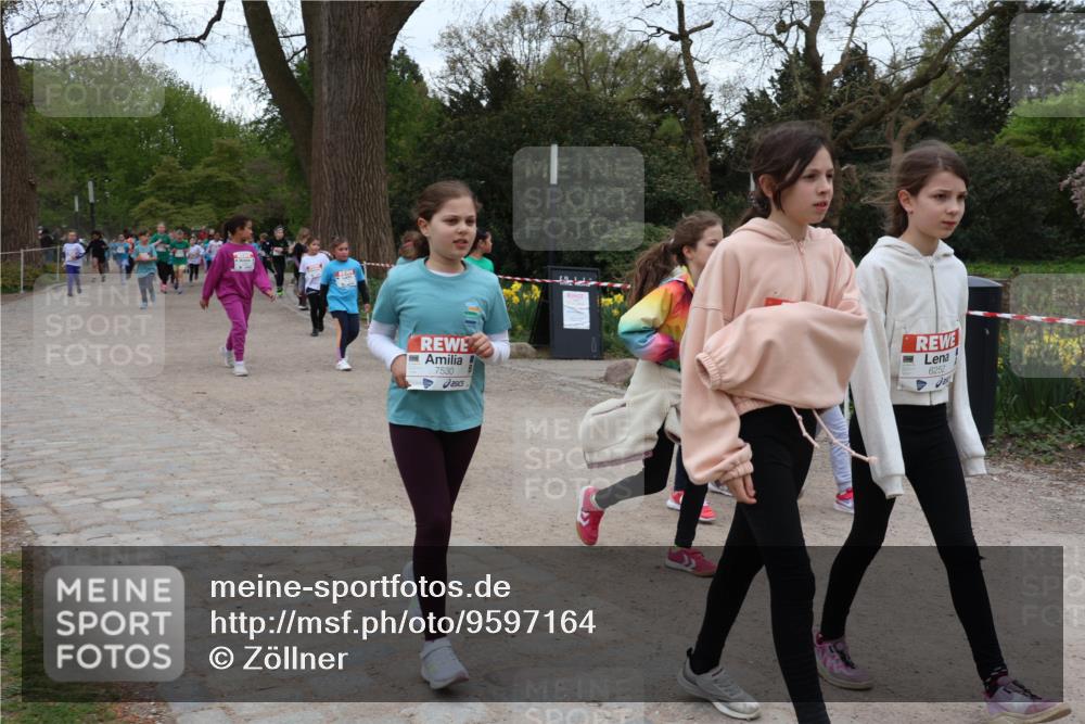 25.04.2026 - Das Zehntel Zöllner http://msf.ph/oto/9597164 25.04.2026 10:48:29 Laufen 7530, 6252 meine-sportfotos.de