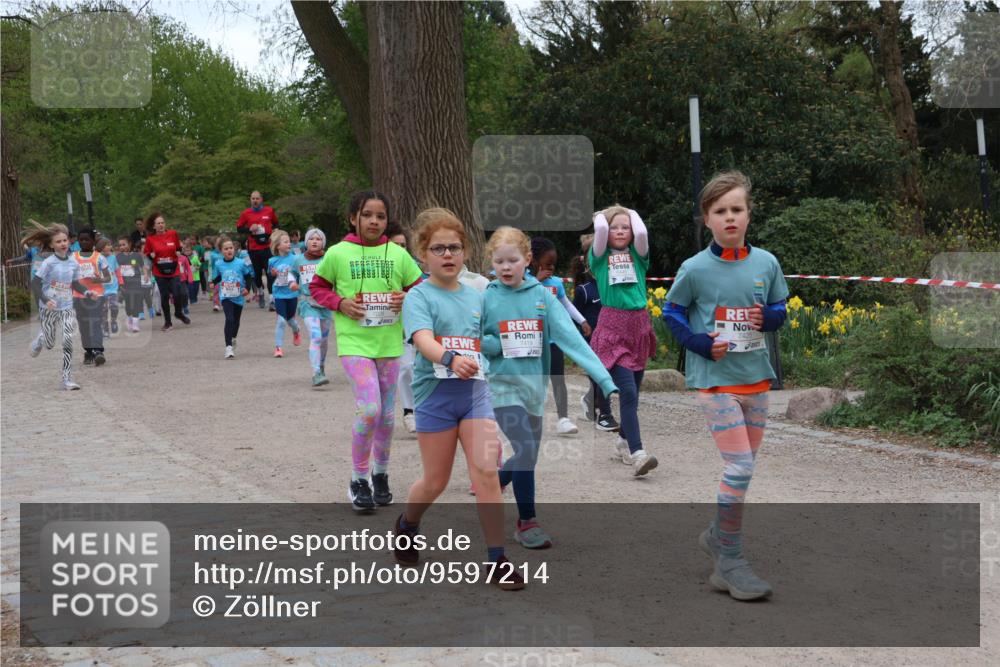 25.04.2026 - Das Zehntel Zöllner http://msf.ph/oto/9597214 25.04.2026 10:48:46 Laufen 7419, 7425 meine-sportfotos.de