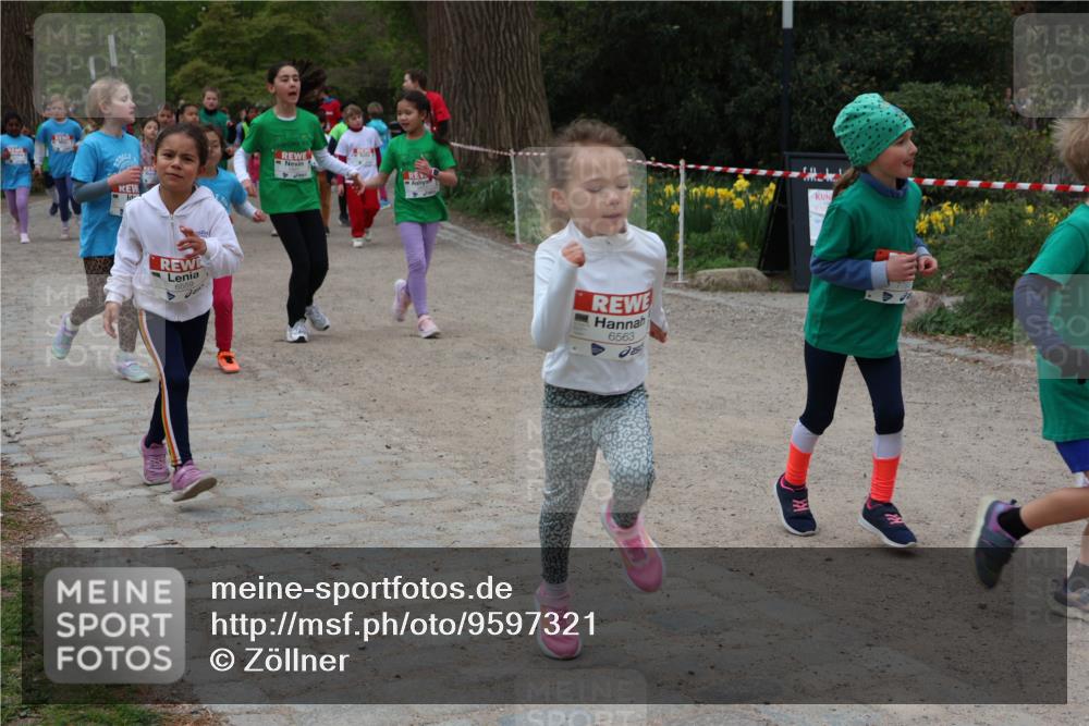 25.04.2026 - Das Zehntel Zöllner http://msf.ph/oto/9597321 25.04.2026 10:49:19 Laufen 6559, 6563, 7798 meine-sportfotos.de