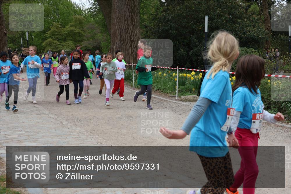 25.04.2026 - Das Zehntel Zöllner http://msf.ph/oto/9597331 25.04.2026 10:49:22 Laufen 21 meine-sportfotos.de