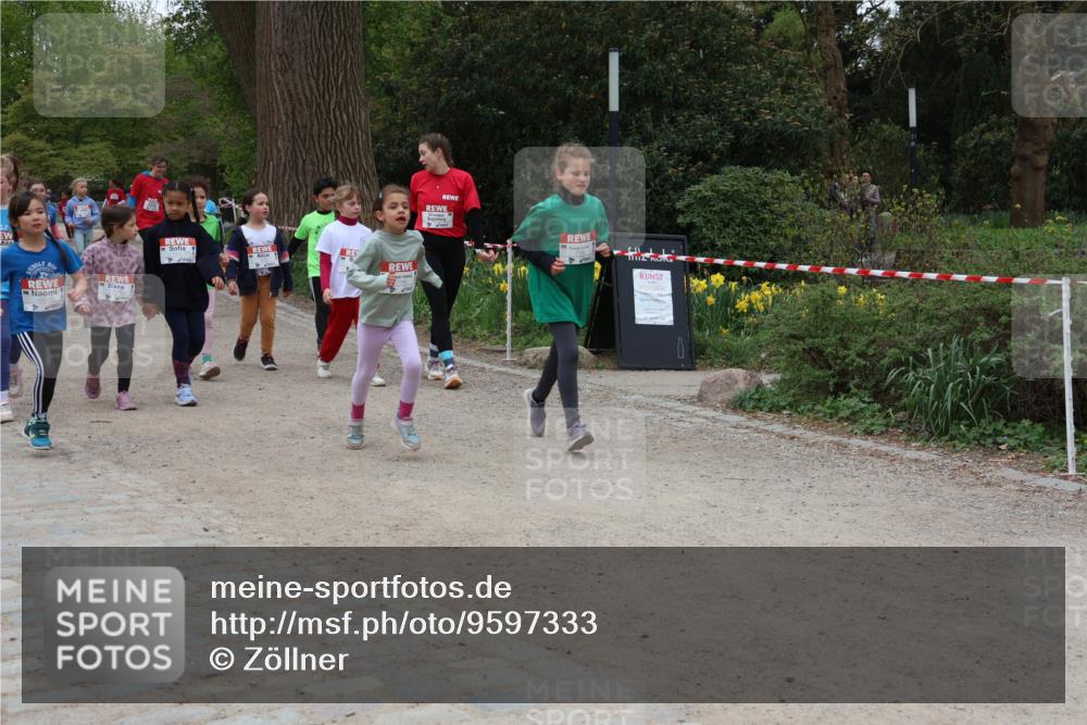 25.04.2026 - Das Zehntel Zöllner http://msf.ph/oto/9597333 25.04.2026 10:49:23 Laufen 10 meine-sportfotos.de