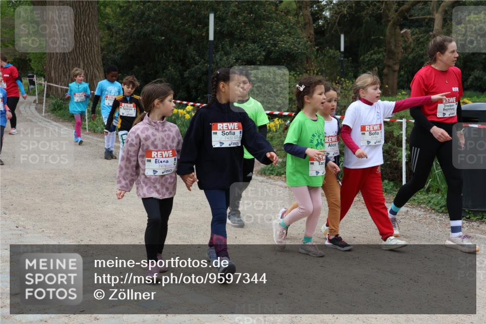 25.04.2026 - Das Zehntel Zöllner http://msf.ph/oto/9597344 25.04.2026 10:49:27 Laufen 7476, 7432, 5199 meine-sportfotos.de