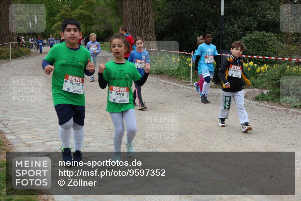 25.04.2026 - Das Zehntel Zöllner http://msf.ph/oto/9597352 25.04.2026 10:49:29 Laufen 5863, 5849 meine-sportfotos.de