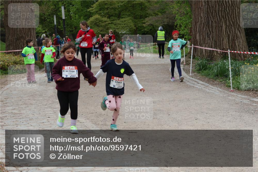 25.04.2026 - Das Zehntel Zöllner http://msf.ph/oto/9597421 25.04.2026 10:50:23 Laufen 6561, 6562 meine-sportfotos.de