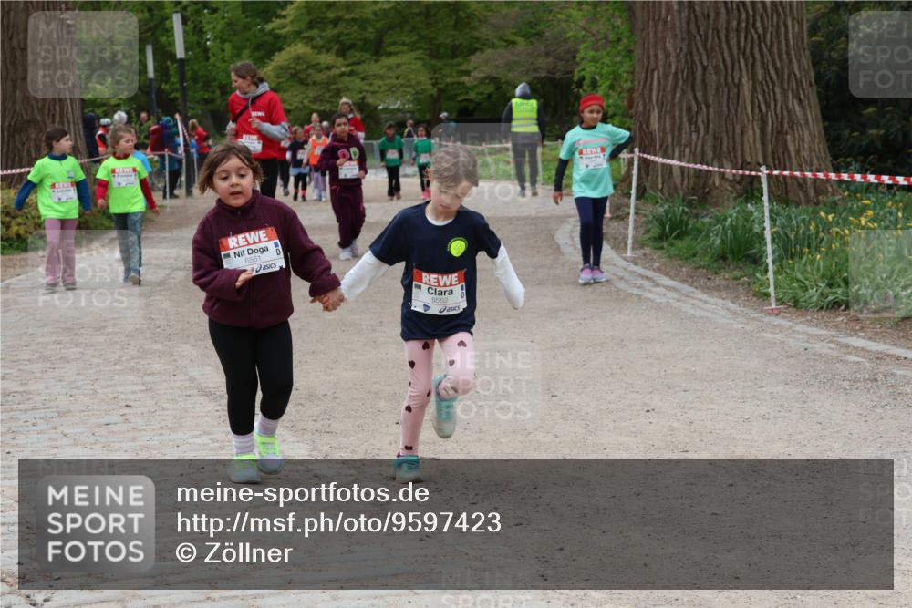 25.04.2026 - Das Zehntel Zöllner http://msf.ph/oto/9597423 25.04.2026 10:50:23 Laufen 6561, 6562 meine-sportfotos.de