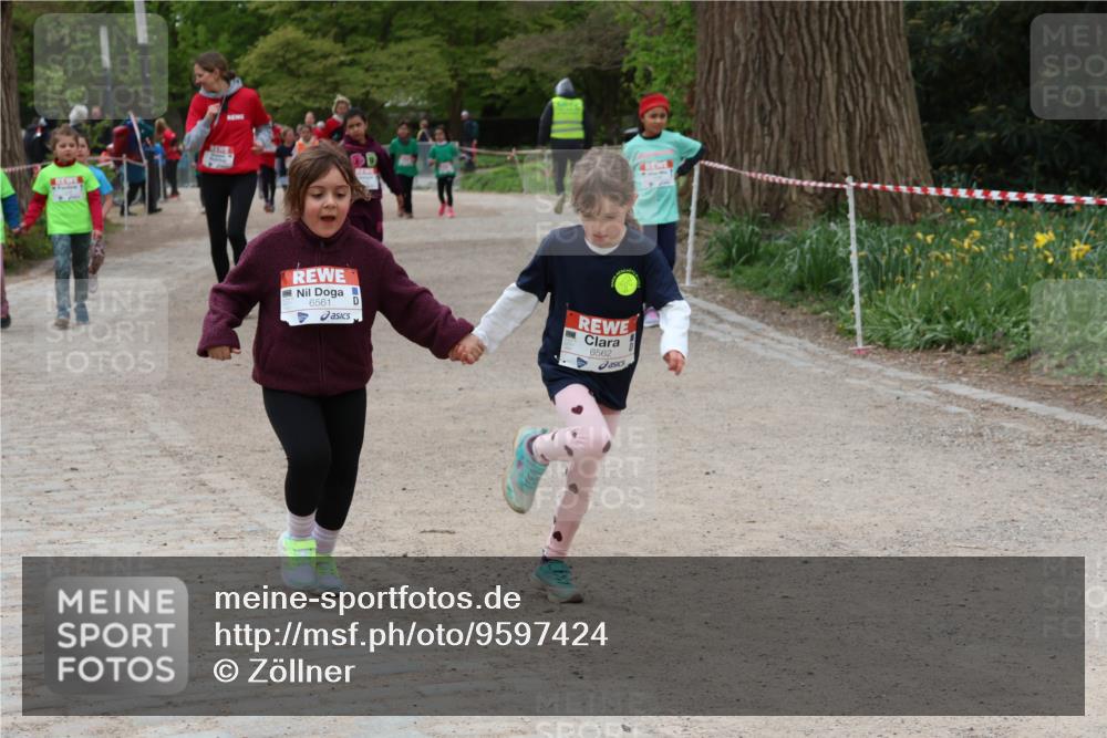 25.04.2026 - Das Zehntel Zöllner http://msf.ph/oto/9597424 25.04.2026 10:50:23 Laufen 6561, 6562 meine-sportfotos.de