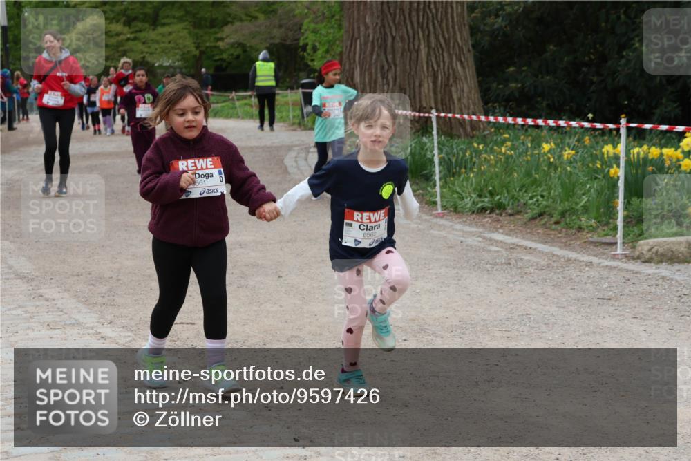 25.04.2026 - Das Zehntel Zöllner http://msf.ph/oto/9597426 25.04.2026 10:50:24 Laufen 10, 561, 6562 meine-sportfotos.de
