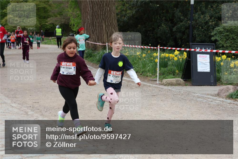 25.04.2026 - Das Zehntel Zöllner http://msf.ph/oto/9597427 25.04.2026 10:50:24 Laufen 6561, 6562 meine-sportfotos.de