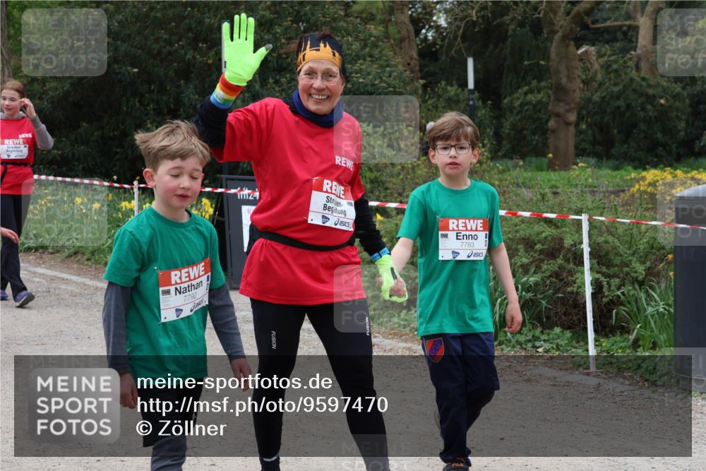25.04.2026 - Das Zehntel Zöllner http://msf.ph/oto/9597470 25.04.2026 10:50:53 Laufen 7792, 7783 meine-sportfotos.de