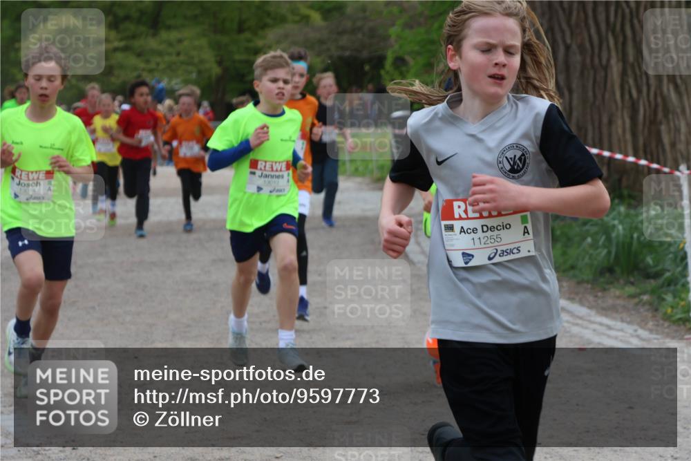 25.04.2026 - Das Zehntel Zöllner http://msf.ph/oto/9597773 25.04.2026 12:39:27 Laufen 13014, 13013, 11255 meine-sportfotos.de