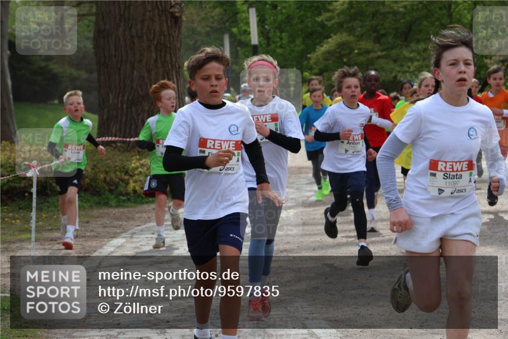 25.04.2026 - Das Zehntel Zöllner http://msf.ph/oto/9597835 25.04.2026 12:39:42 Laufen 11901, 11097 meine-sportfotos.de