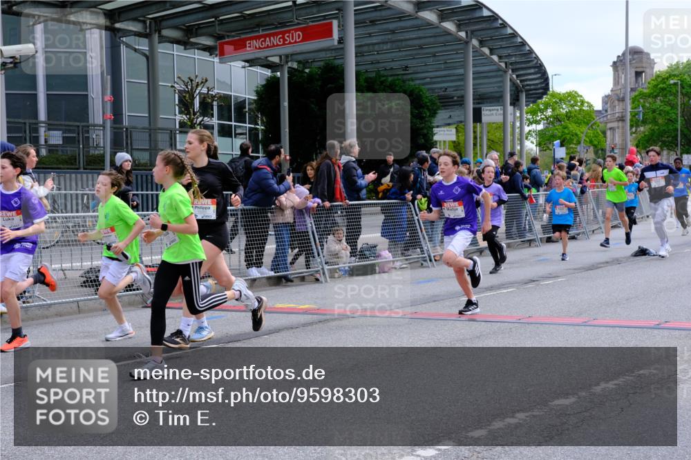 25.04.2026 - Das Zehntel Tim E. http://msf.ph/oto/9598303 25.04.2026 14:52:03 Ziel 15059, 15064, 15265, 15267, 15268, 15334, 15366, 15408, 15542, 15544, 15562, 15697, 15716, 15777, 15836, 15837, 15862, 16114, 16426, 16589, 16663, 16746, 16831, 16960, 17064, 17065, 17071, 17094, 17100, 17101, 17104, 17229, 17257, 17375, 17476, 17672, 17673, 17811, 17905, 18006, 18014, 18130, 18146, 18184, 18306 meine-sportfotos.de