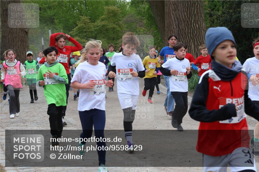 25.04.2026 - Das Zehntel Zöllner http://msf.ph/oto/9598429 25.04.2026 12:41:45 Laufen 11241, 11914, 11093, 11086 meine-sportfotos.de