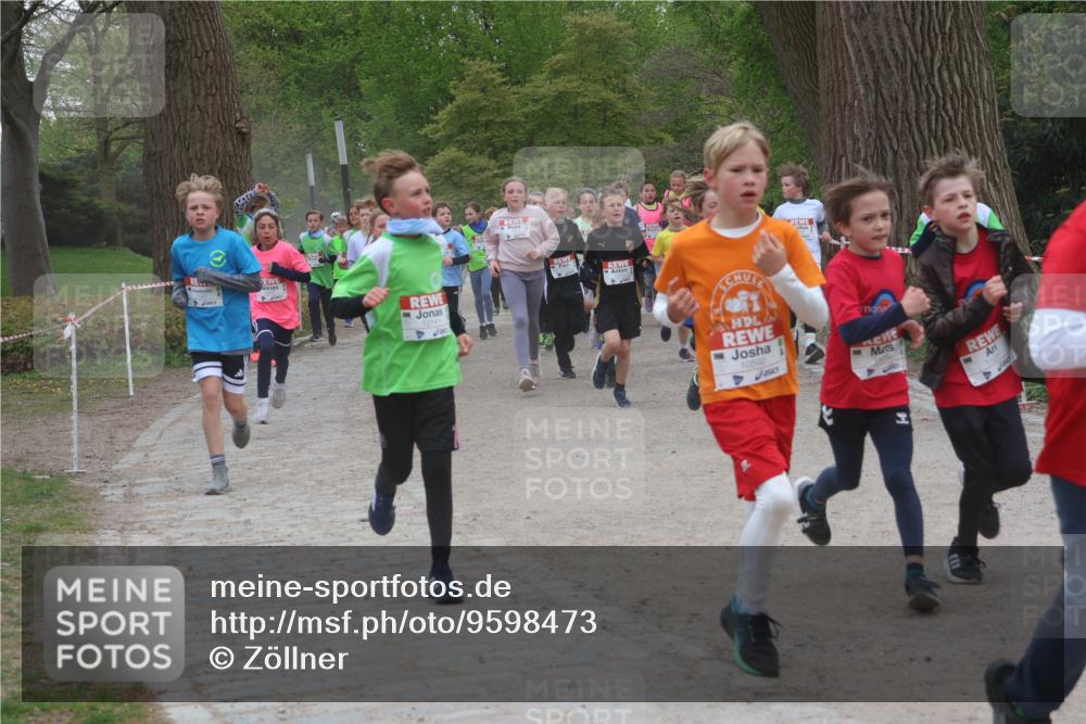 25.04.2026 - Das Zehntel Zöllner http://msf.ph/oto/9598473 25.04.2026 12:41:52 Laufen 10592, 1484 meine-sportfotos.de