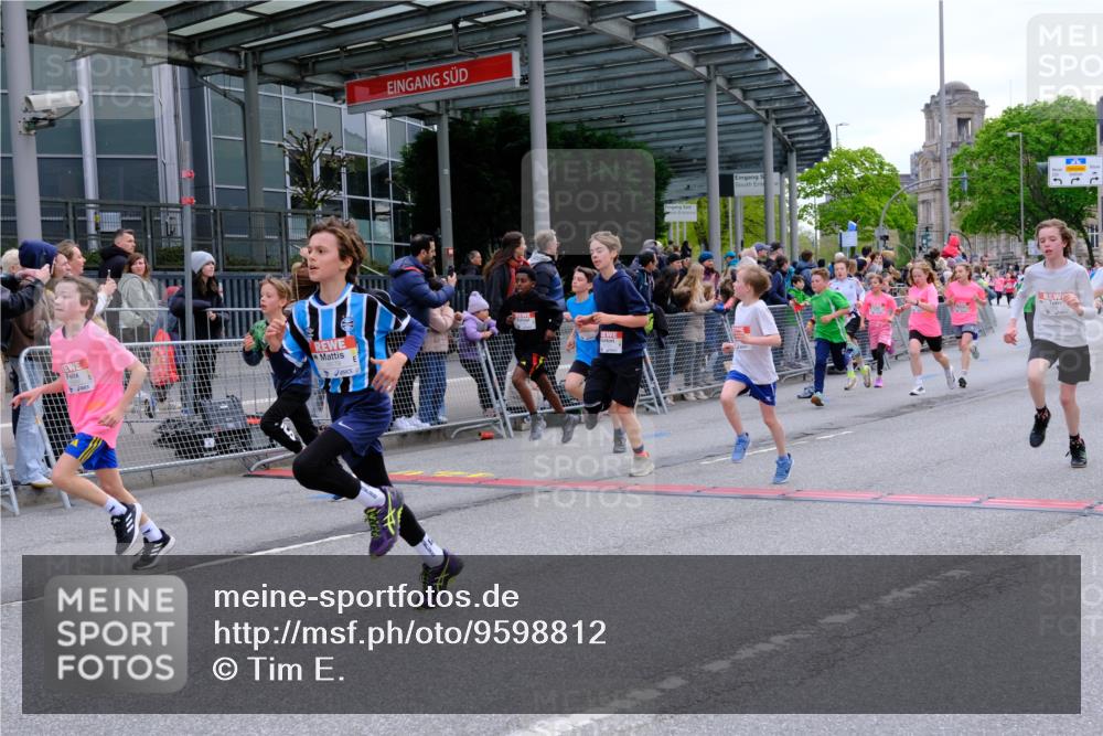 25.04.2026 - Das Zehntel Tim E. http://msf.ph/oto/9598812 25.04.2026 14:52:37 Ziel 15009, 15439, 15442, 15622, 15832, 16075, 16179, 16529, 16553, 16556, 16667, 16682, 16687, 16690, 16701, 16734, 16815, 16973, 16979, 16984, 16987, 16990, 17270, 17313, 17362, 17464, 17500, 17707, 17754, 17801, 17808, 17810, 17812, 17860, 17927, 17997, 18023, 18051, 18276, 18297, 18351 meine-sportfotos.de
