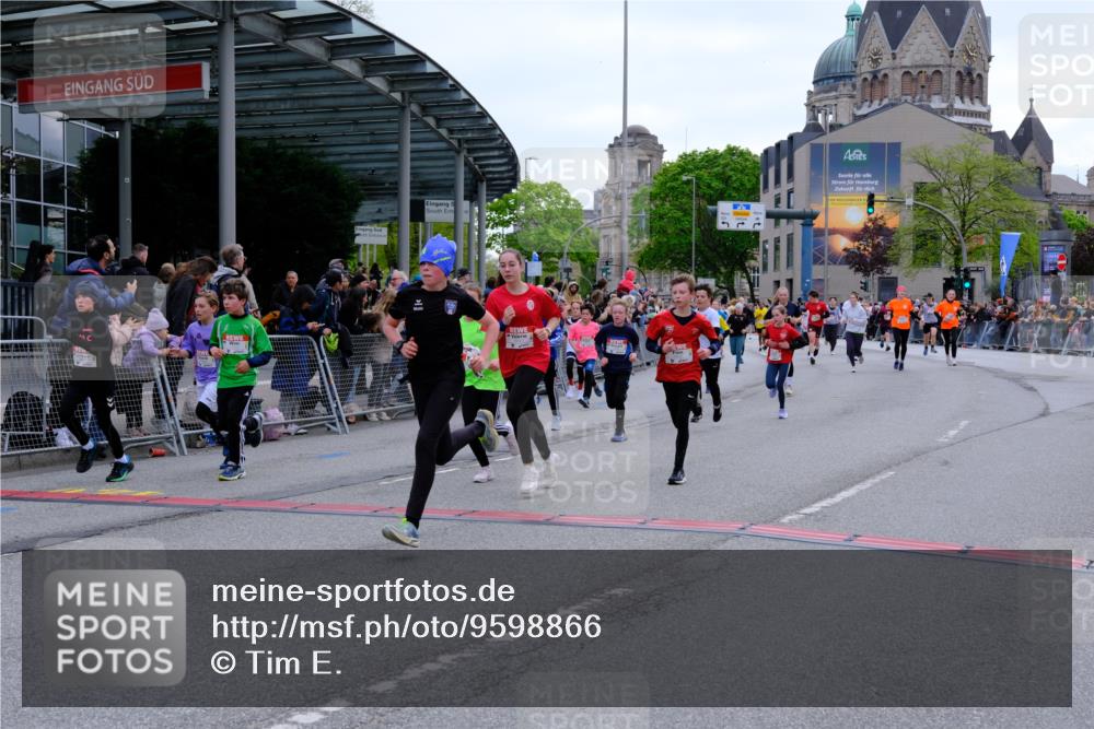 25.04.2026 - Das Zehntel Tim E. http://msf.ph/oto/9598866 25.04.2026 14:52:42 Ziel 15009, 15233, 15249, 15439, 15442, 15622, 15849, 15854, 15868, 16161, 16179, 16505, 16507, 16638, 16667, 16682, 16690, 16734, 16815, 16890, 16973, 16979, 16984, 16985, 16987, 17270, 17313, 17362, 17464, 17801, 17808, 17810, 17812, 17860, 18022, 18023, 18051, 18276 meine-sportfotos.de