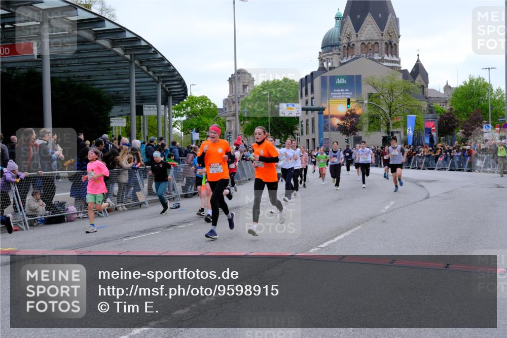 25.04.2026 - Das Zehntel Tim E. http://msf.ph/oto/9598915 25.04.2026 14:52:47 Ziel 15009, 15089, 15233, 15249, 15622, 15835, 15849, 15854, 15868, 15945, 16161, 16417, 16505, 16507, 16638, 16655, 16791, 16793, 16796, 16799, 16858, 16890, 16901, 16915, 16923, 16985, 17008, 17270, 17273, 17362, 17799, 17812, 17860, 17888, 18016, 18022, 18023, 18026, 18029, 18221, 18276 meine-sportfotos.de