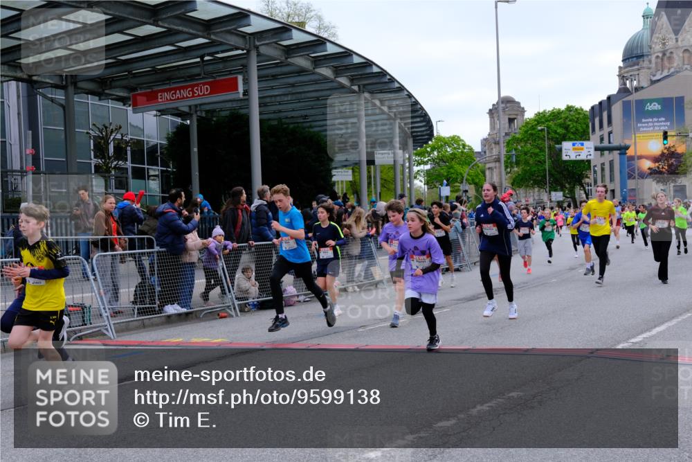 25.04.2026 - Das Zehntel Tim E. http://msf.ph/oto/9599138 25.04.2026 14:53:00 Ziel 15037, 15065, 15200, 15234, 15318, 15332, 15425, 15438, 15445, 15463, 15470, 15496, 15499, 15533, 15598, 15610, 15812, 15843, 15846, 15972, 16042, 16087, 16217, 16294, 16320, 16354, 16356, 16365, 16370, 16414, 16834, 16916, 16919, 17016, 17172, 17192, 17426, 17449, 17568, 17632, 17652, 17655, 17730, 18052 meine-sportfotos.de