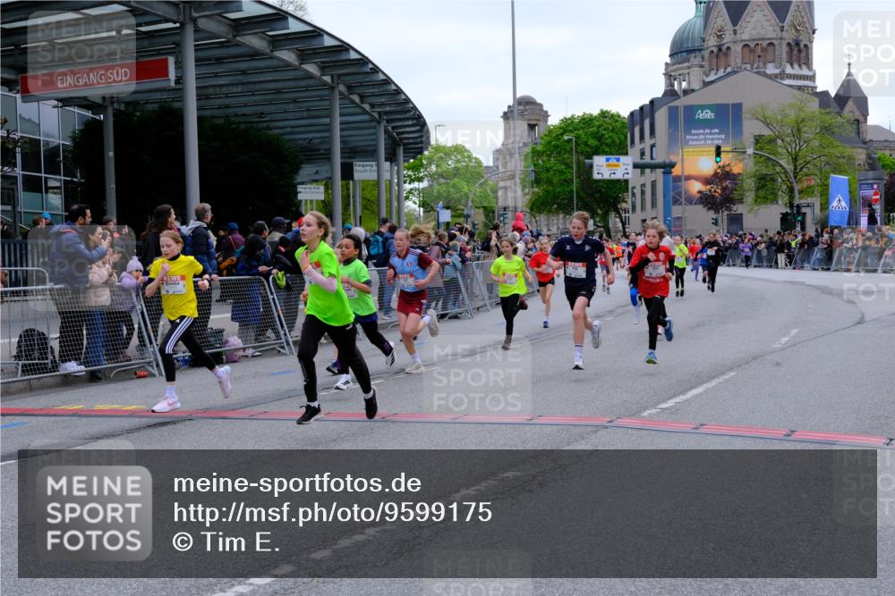 25.04.2026 - Das Zehntel Tim E. http://msf.ph/oto/9599175 25.04.2026 14:53:05 Ziel 15037, 15065, 15200, 15234, 15425, 15438, 15445, 15463, 15470, 15533, 15637, 15853, 15972, 16042, 16047, 16217, 16332, 16354, 16356, 16365, 16370, 16414, 16576, 16609, 16916, 16919, 17016, 17192, 17339, 17426, 17568, 17632, 17652, 17655, 17952, 17953, 18226 meine-sportfotos.de