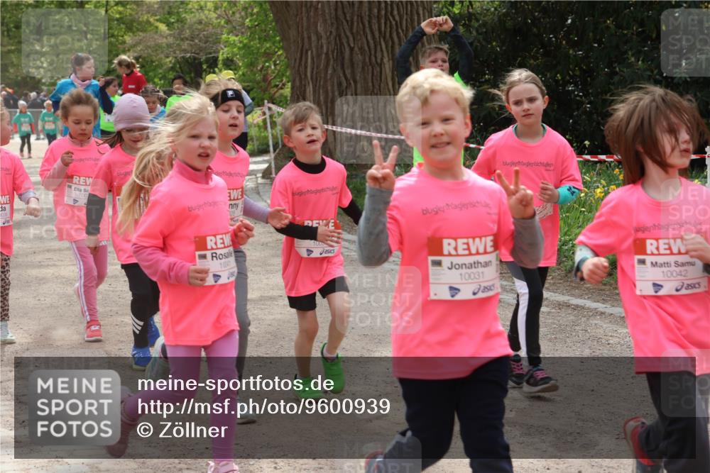 25.04.2026 - Das Zehntel Zöllner http://msf.ph/oto/9600939 25.04.2026 12:50:08 Laufen 0038, 100, 10041, 1000, 10031, 10042 meine-sportfotos.de