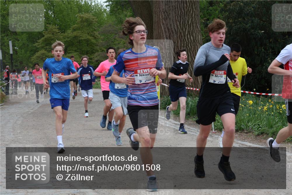 25.04.2026 - Das Zehntel Zöllner http://msf.ph/oto/9601508 25.04.2026 14:37:55 Laufen 17436, 17946 meine-sportfotos.de