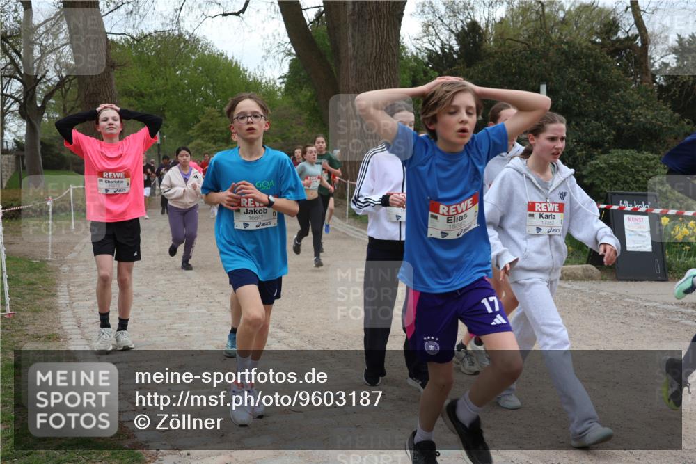 25.04.2026 - Das Zehntel Zöllner http://msf.ph/oto/9603187 25.04.2026 14:41:37 Laufen 16847, 15552, 17352, 17 meine-sportfotos.de