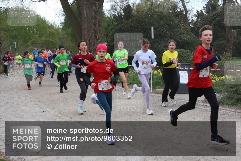 25.04.2026 - Das Zehntel Zöllner http://msf.ph/oto/9603352 25.04.2026 14:42:10 Laufen 18022 meine-sportfotos.de