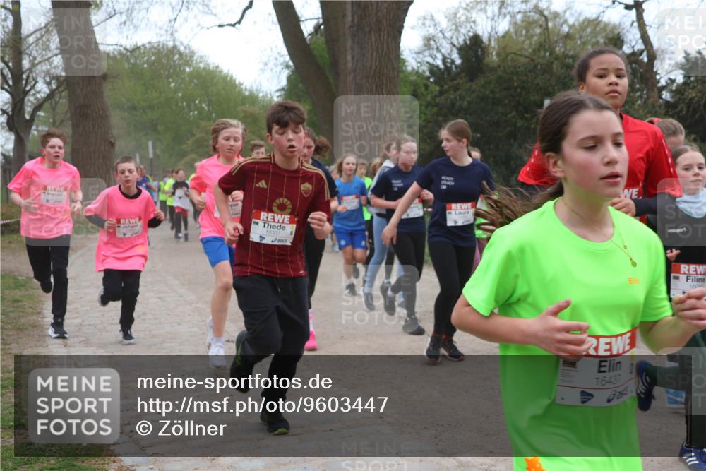 25.04.2026 - Das Zehntel Zöllner http://msf.ph/oto/9603447 25.04.2026 14:42:26 Laufen 18337, 9, 1643, 160 meine-sportfotos.de